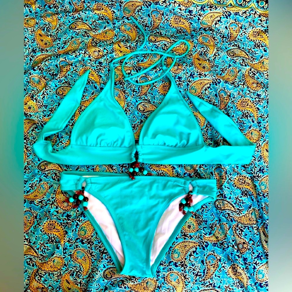 Hot Kiss turquoise bikini with beads